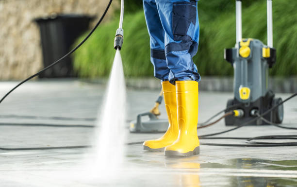 Best Concrete Pressure Washing  in Logansport, LA
